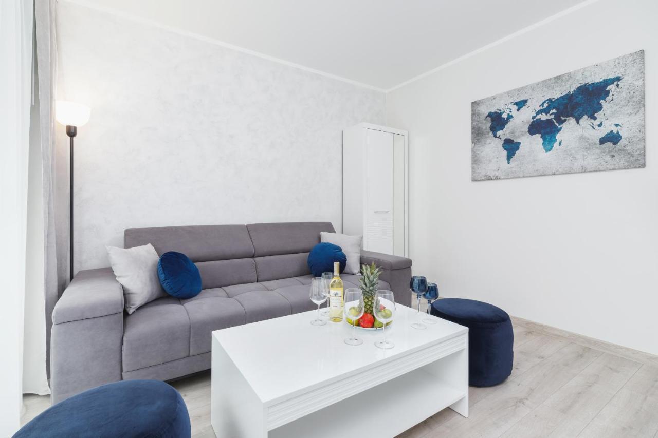 W Parku Lotnikow Apartments Tauron Arena By Noclegi Renters Krakow Luaran gambar